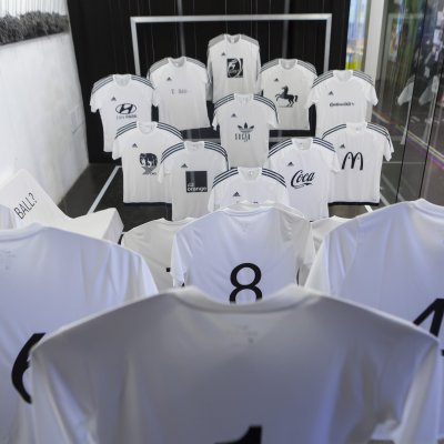 Joseph Rudolf - Who kicks the ball?